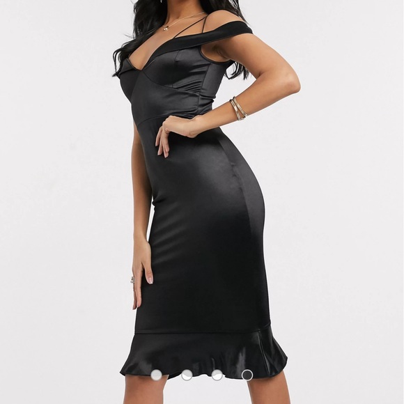 NWOT AX Paris satin one shoulder cut out maxi dress in black - Picture 4 of 13